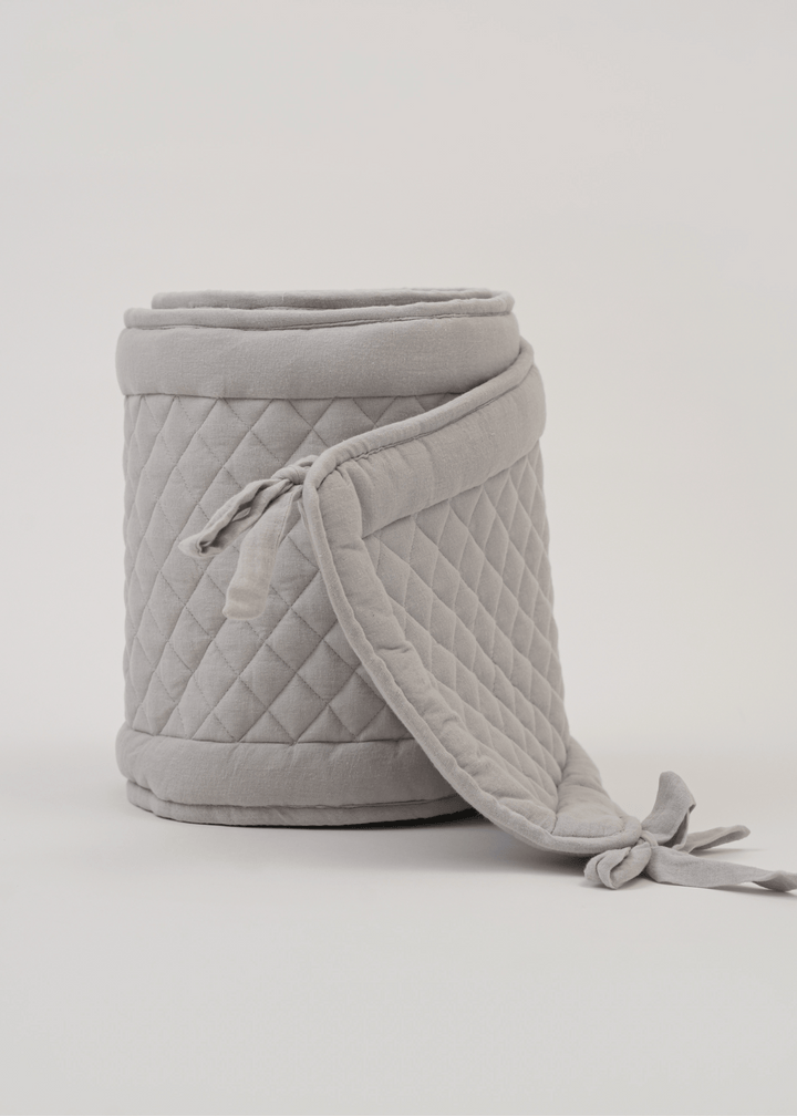 طقم فراش كامل من Up in the Clouds مع واقي