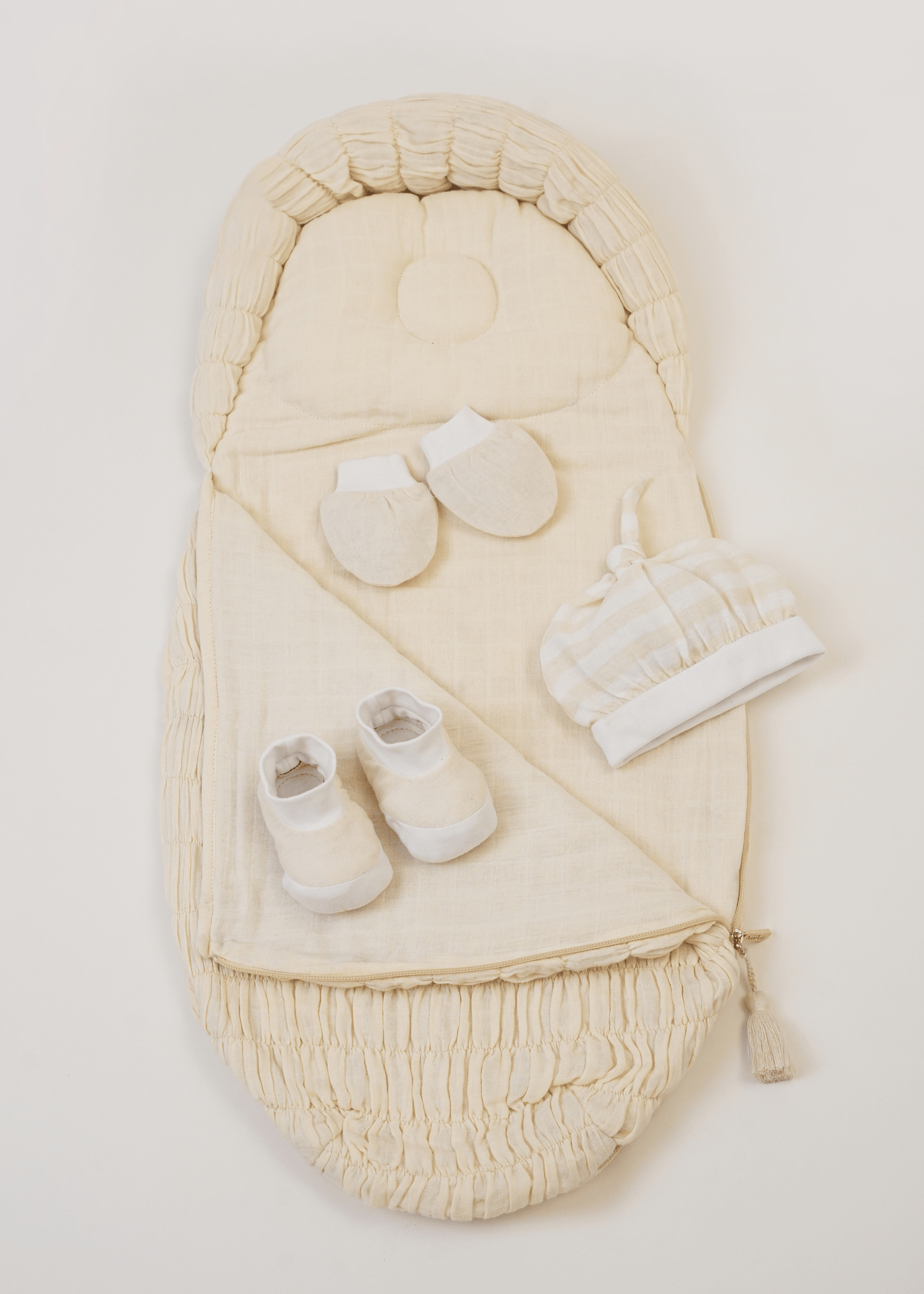 صندوق هدايا مثالي للصورة - البيضاوي - لون البيج